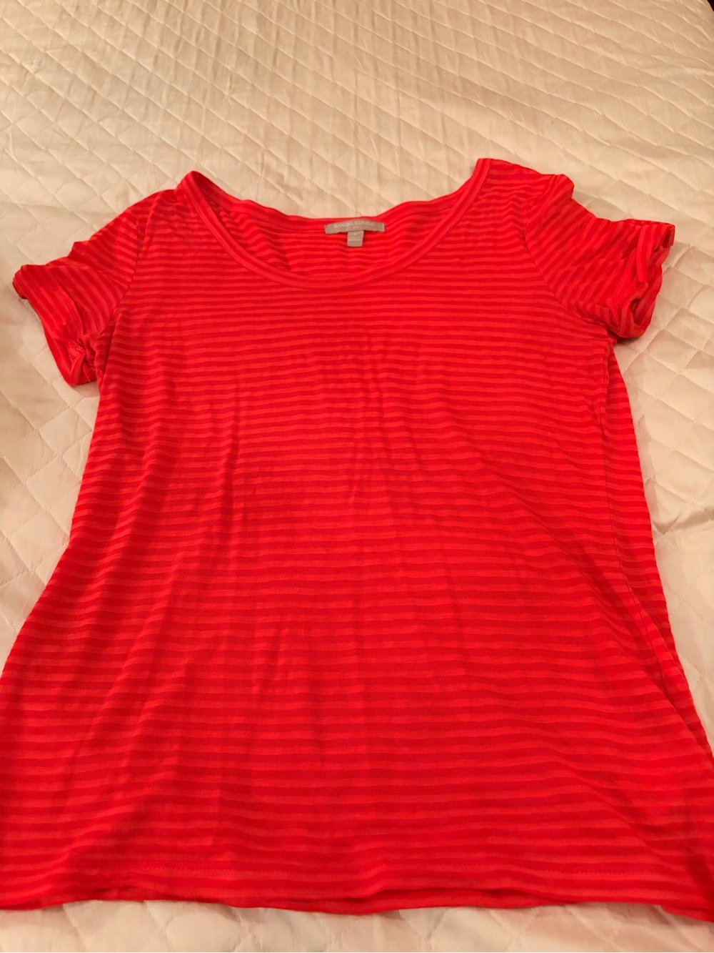 Banana Republic Red Striped Short Sleeve Tee
